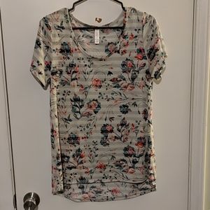 Lularoe Classic Tee